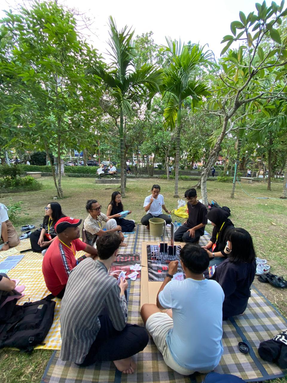 Permainan Ruang Hidup di Papan Game USF